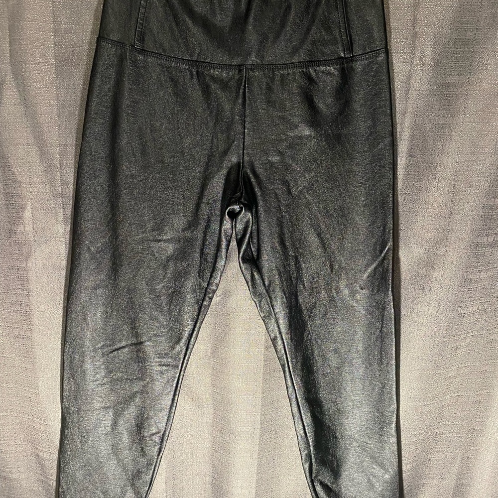 Juniors Leather-look leggings